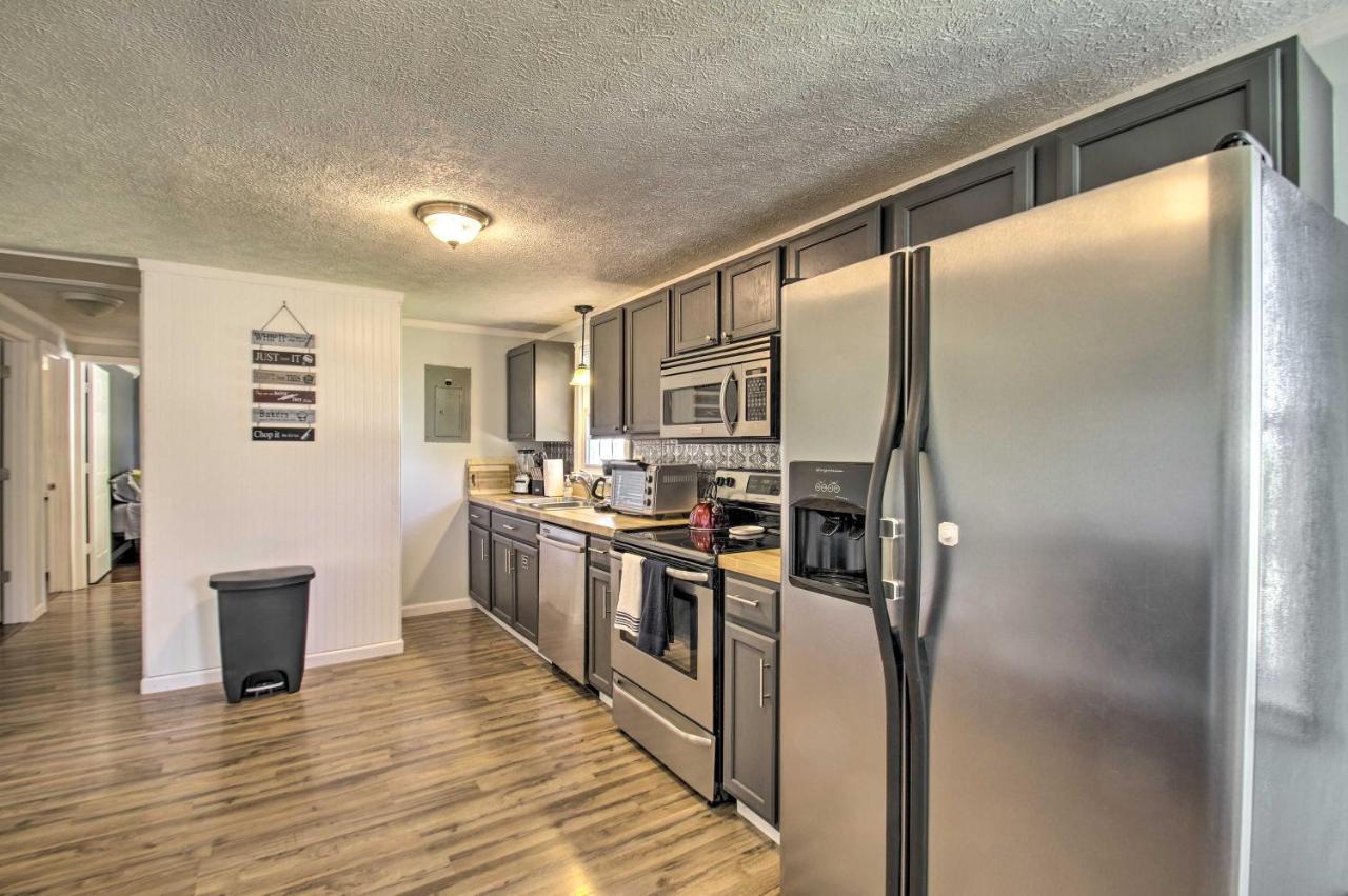 Dog-Friendly Fayetteville Home With Hot Tub! Dış mekan fotoğraf